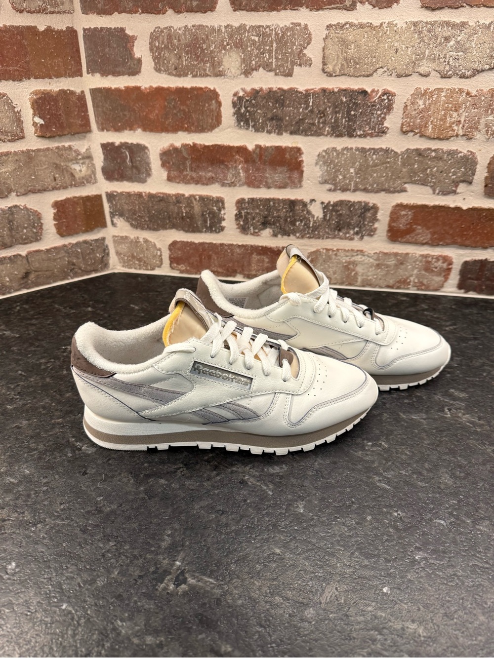 Reebok Women’s Classic Leather Sneaker in Chalk/Ash/Utility Brown, Size 7.5
